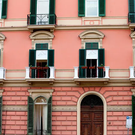 Hotel Mergellina 3*