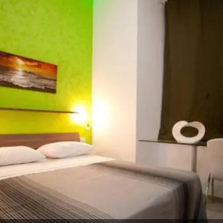 Hotell Mergellinaresort